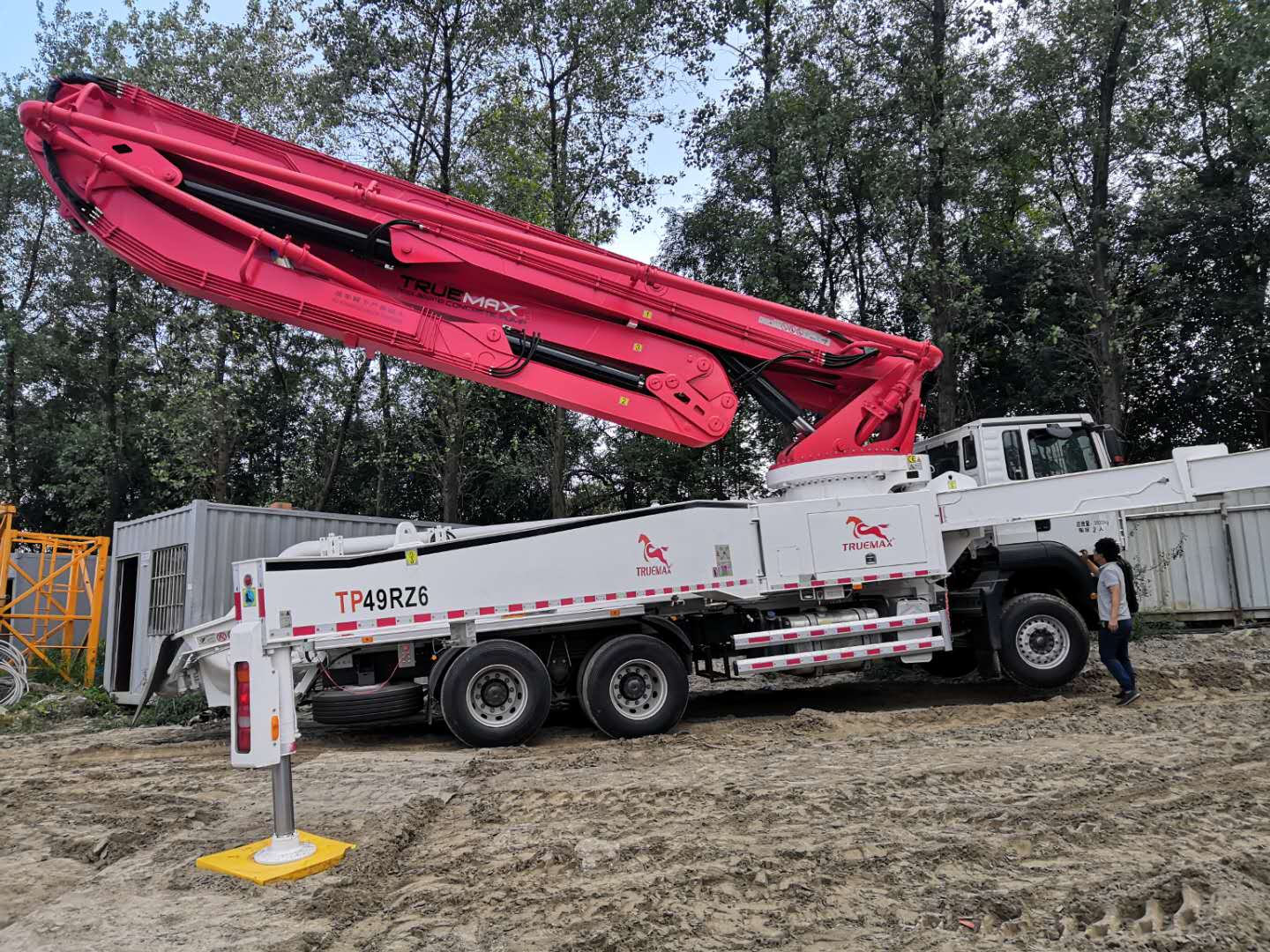 混凝土輸送泵車(chē) 混凝土輸送泵車(chē)